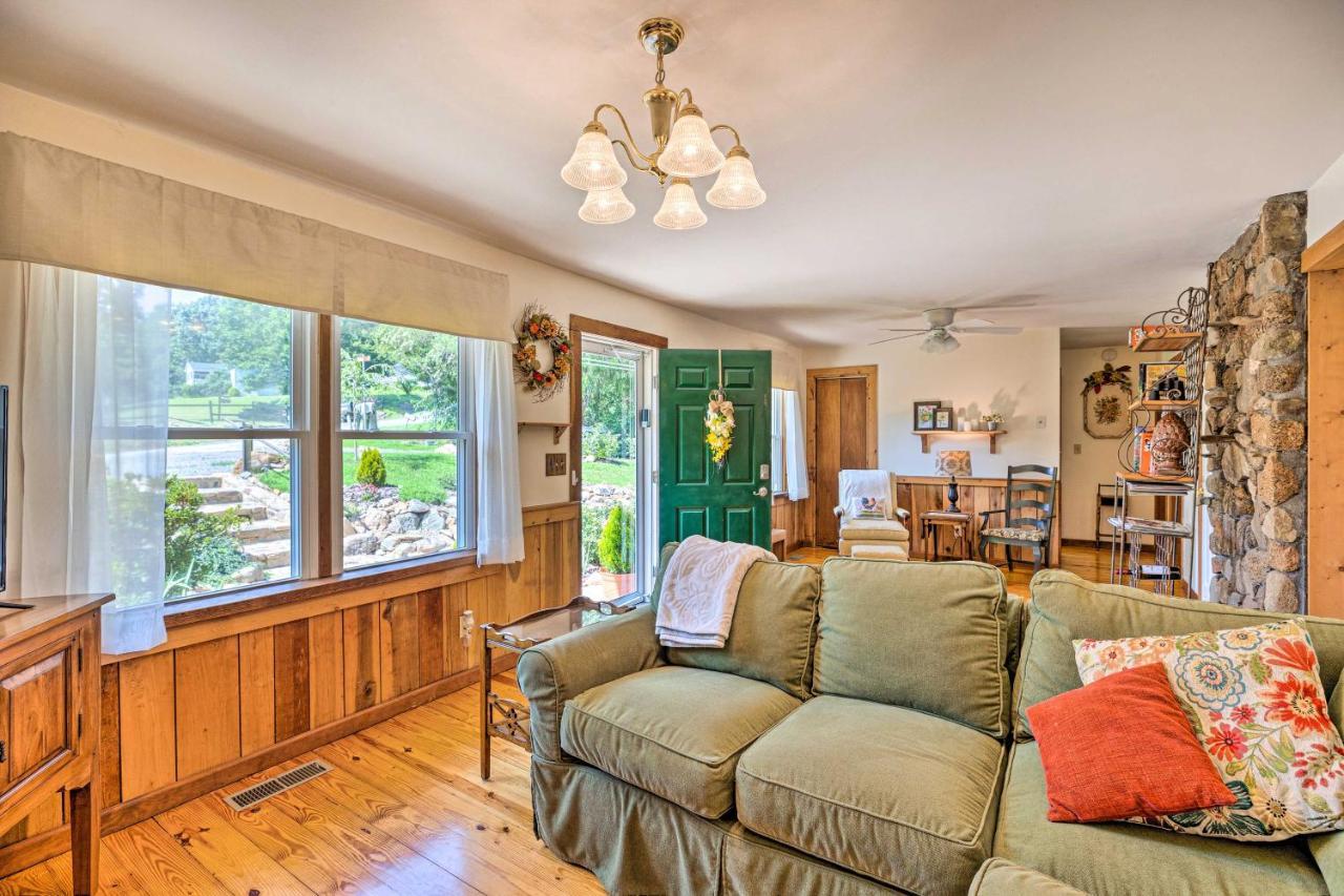 Charming Cottage Less Than 10 Mi To Wineries And Skiing! Nellysford ภายนอก รูปภาพ