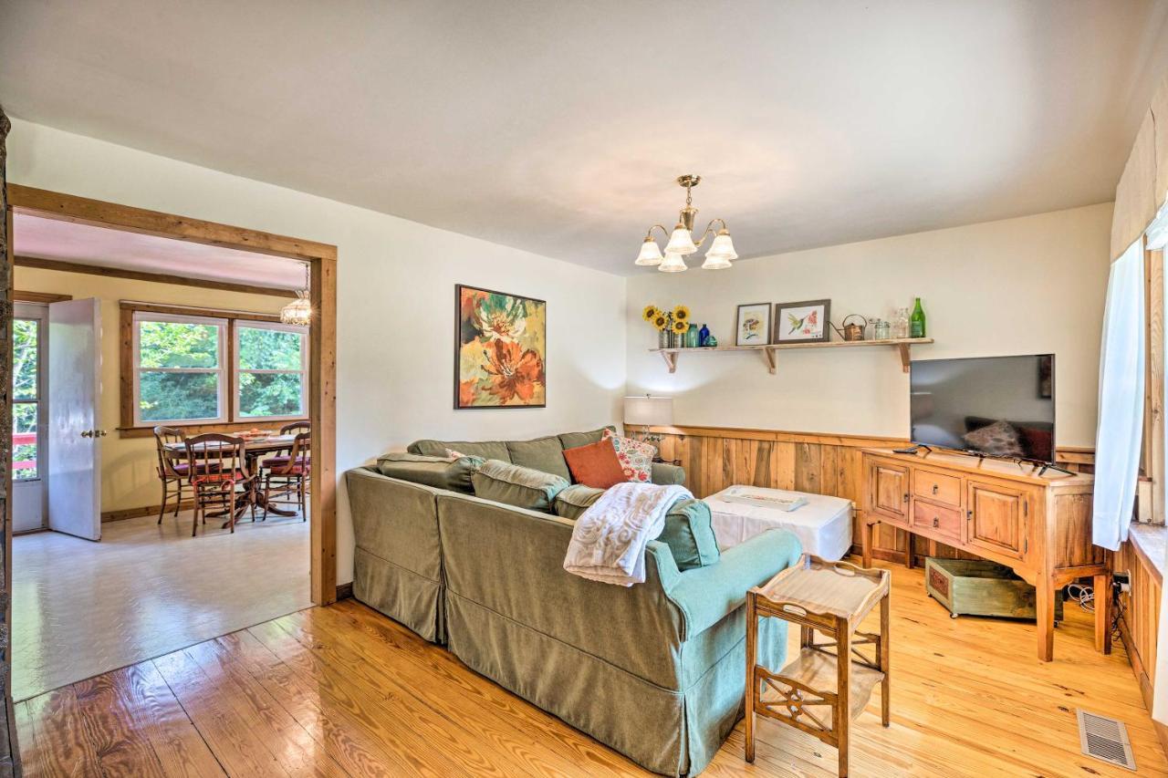 Charming Cottage Less Than 10 Mi To Wineries And Skiing! Nellysford ภายนอก รูปภาพ