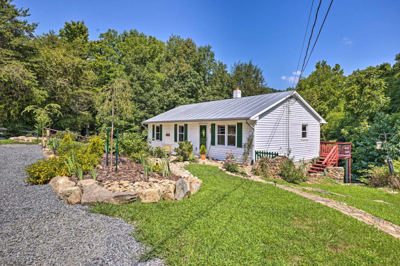 Charming Cottage Less Than 10 Mi To Wineries And Skiing! Nellysford ภายนอก รูปภาพ