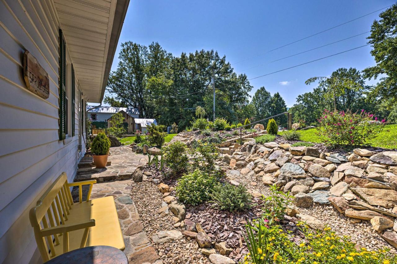 Charming Cottage Less Than 10 Mi To Wineries And Skiing! Nellysford ภายนอก รูปภาพ