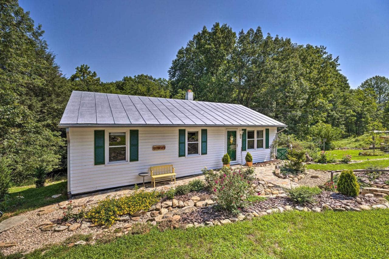 Charming Cottage Less Than 10 Mi To Wineries And Skiing! Nellysford ภายนอก รูปภาพ